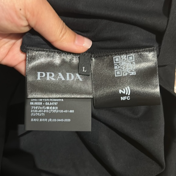 Authentic Prada Men T shirt black size Large - Picture 5 of 6